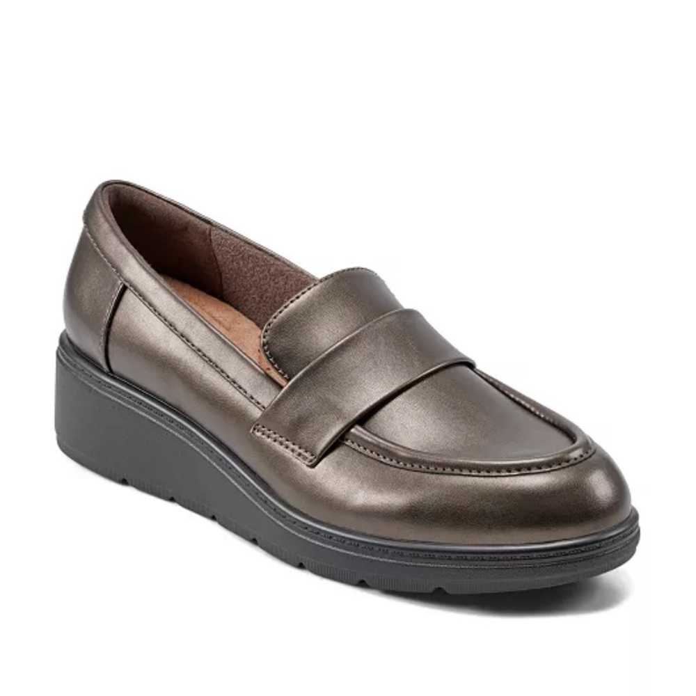 New Easy Spirit
Women's Tahlia Slip-On Wedge Loafers size 6.5